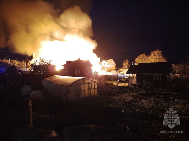 В Кирово-Чепецке произошёл пожар в частном секторе
Ч?...