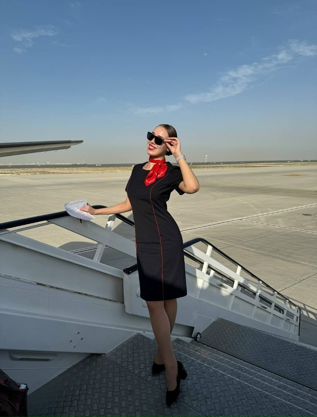 ✈️ Стюардесса из Хакасии признана самой красивой в Ро...