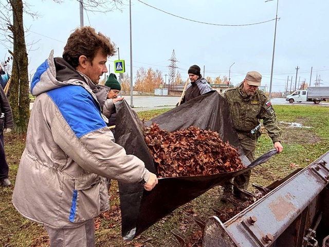 Накануне Дня народного единства смоленские атомщики п...