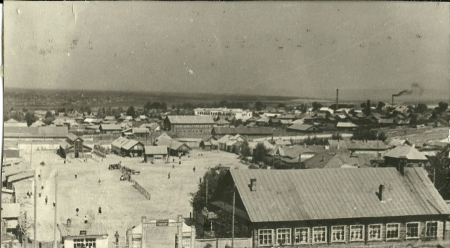 ПРО КРАСНЫЙ ПОСЁЛОК (впечатления)
Фото: Базарная площа?...