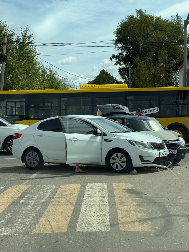 У 8 школы авария
Пробка увеличится еще больше 🤦‍♂️
