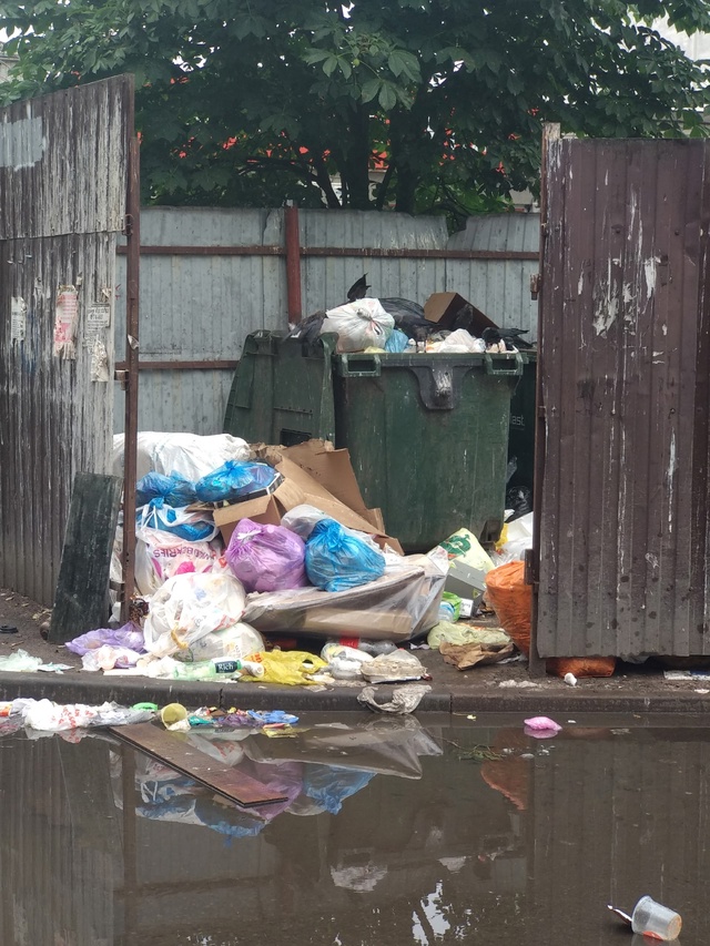 🗑Подъехали новые мусорные истории от жителей Курска. ...