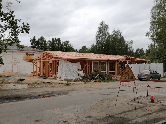 Город преображаеттся на глазах.