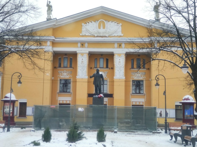 Граждане, да что же это делается! Не успели мы огорчить?...