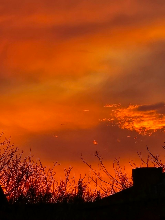 Сегодняшний закат от наших подписчиков 🌆