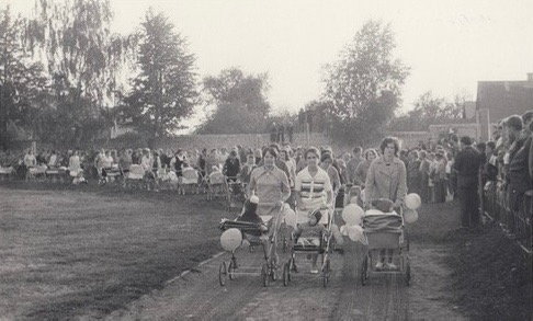 Уважаемые мамы!
От всей души поздравляем вас с прекрас...