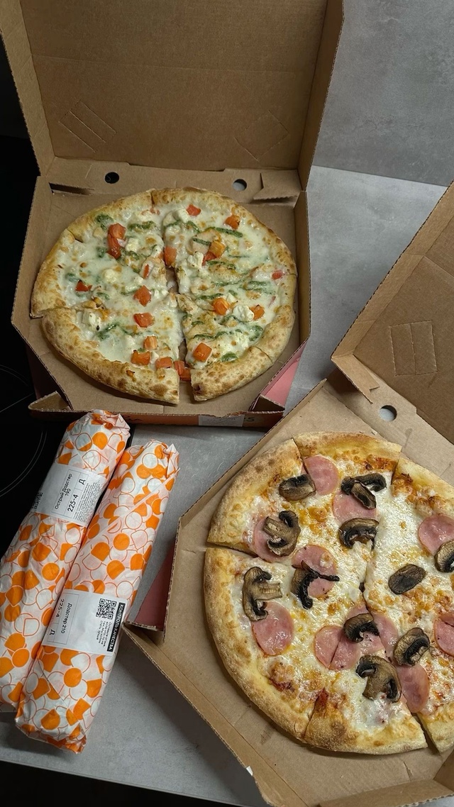 🍕 Парень заказал пиццу девушке — а вместе с ней получ?...