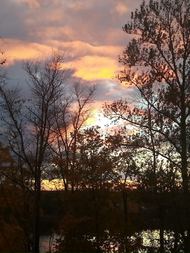 Закат в Волхове