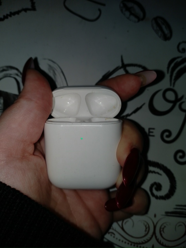 Найден пустой бокс от эирподс,16 ноября, на вокзале, в за...