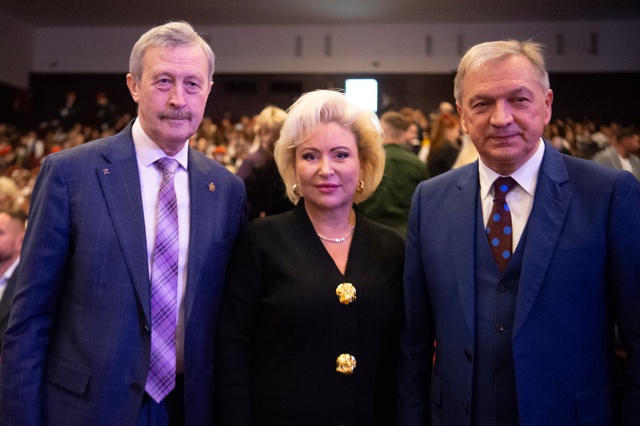 Они были первыми
20 лет назад один из первых кадетских...