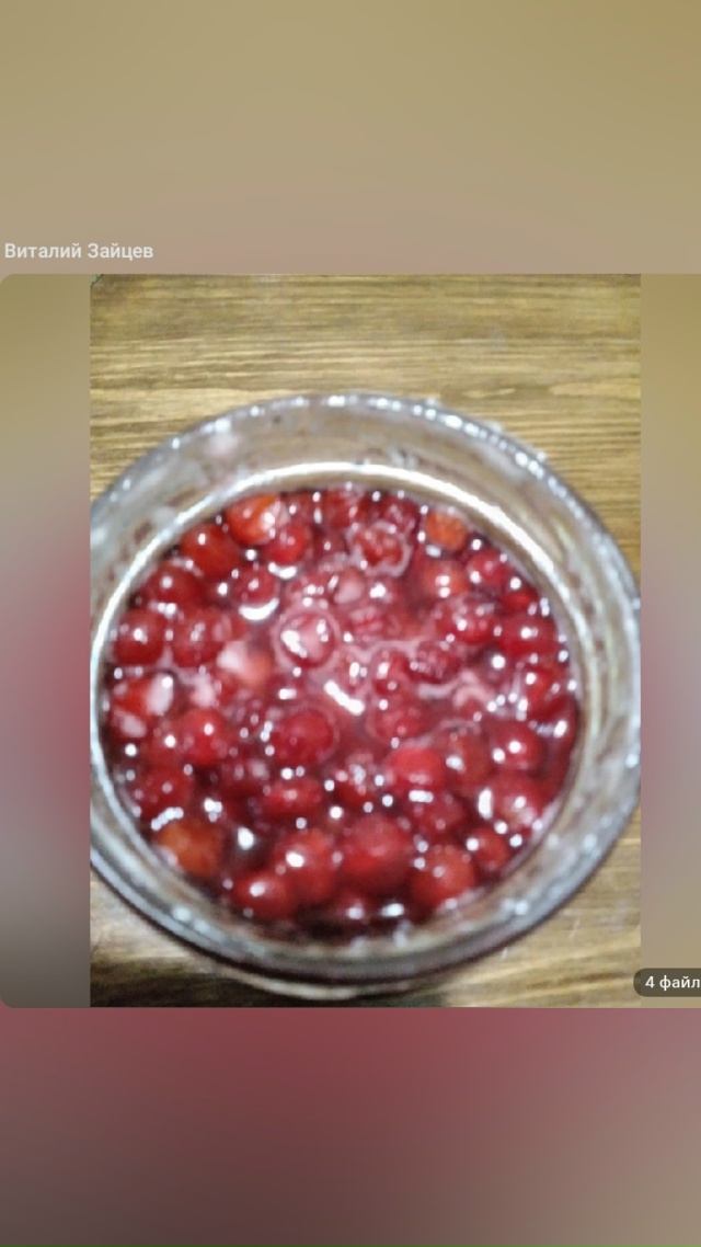 Виталий Зайце.
ОКТЯБРЬ
Вот и Октябрь Сентябрь сменяет!...