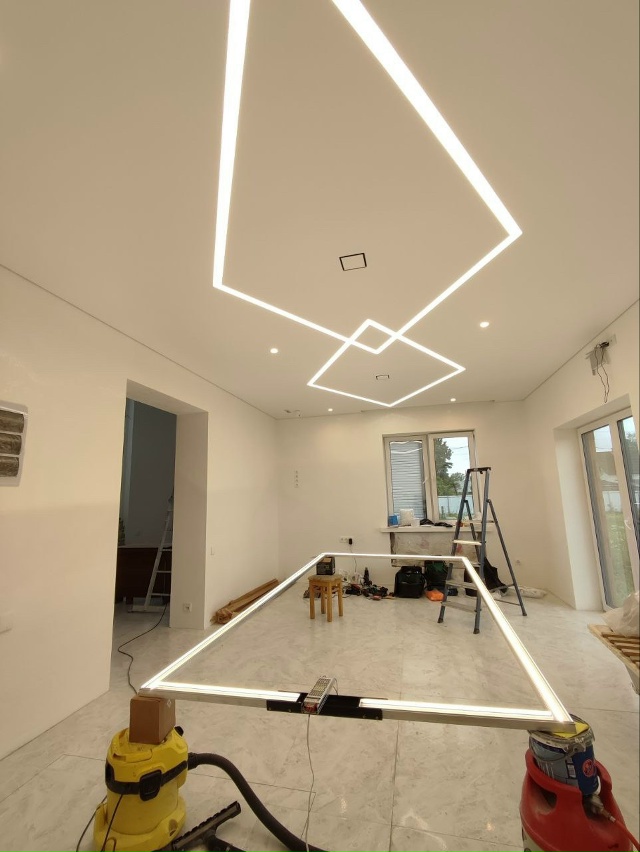 Натяжные потолки от СкайКрым — это идеальное решение!
...