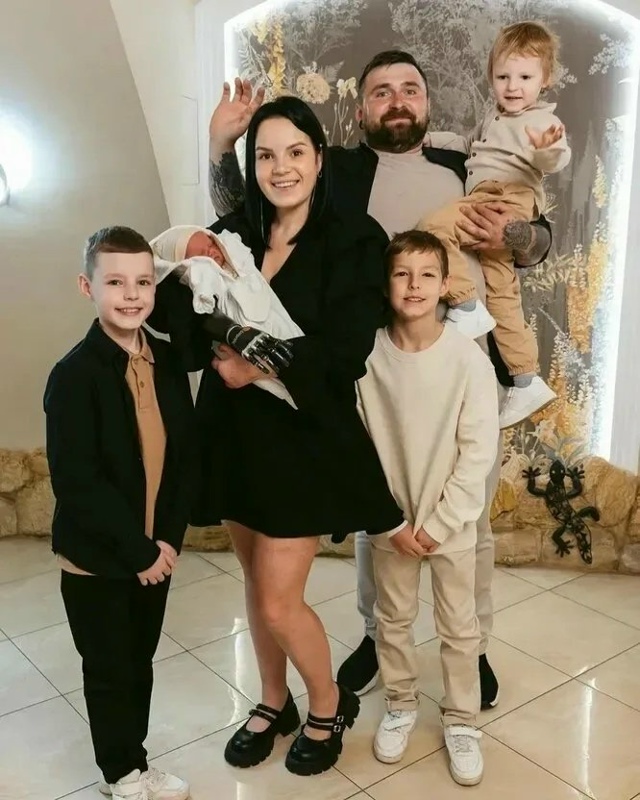 Маргарита Грачева, которой муж отрубил руки, продолжае...