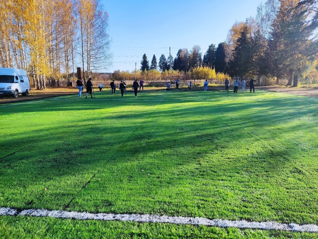 ⚡⚡ Поле - кайф ⚽
В с. Черёмушки на территории школы по?...