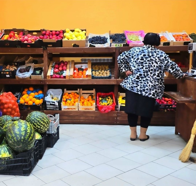 ‼️«Фруктовый обзор от тёти Зины». 📸 Городские зарисо...