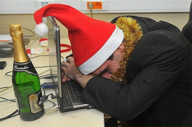 ❗️Свыше трети россиян проведут новогодние праздники ...