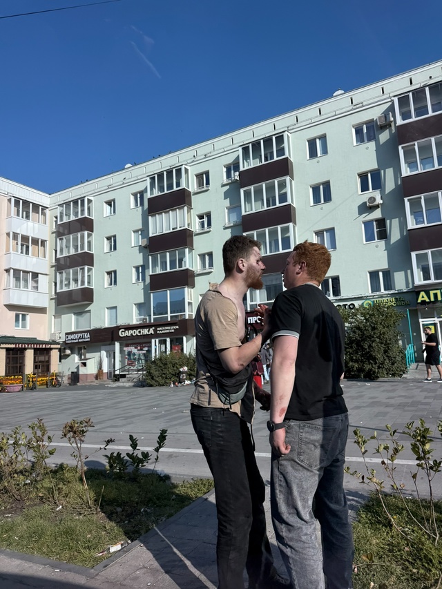 Здравствуйте, в 8:30 произошла драка у цума.
Все это очев?...