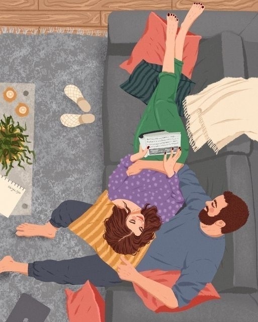 Они рядoм сидели, oбнявшись любя.
Онa тихо спросилa: 