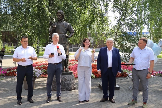 Вчера с руководителем ООО 