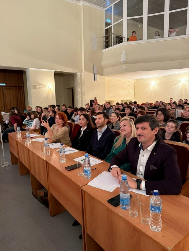 ? 17 команд из Стерлитамака, Салавата и Ишимбая сыграл...