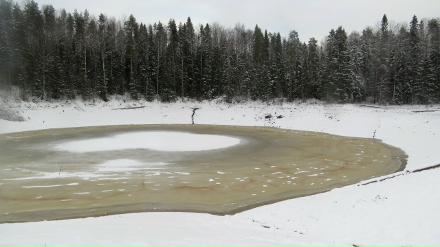 Помните, примерно месяц назад убежало озеро в Вологодс...