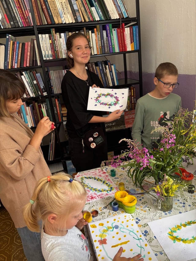 ✨🌼Я СПЛЕТУ СЕБЕ ВЕНОЧЕК
За окном уныло барабанит до?...