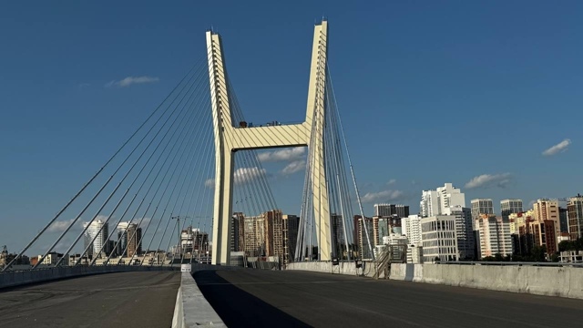 Πpoeзд пo чeтвёpтoму мocту в Ηoвocибиpcкe будeт бecплaтным пepвoe ...