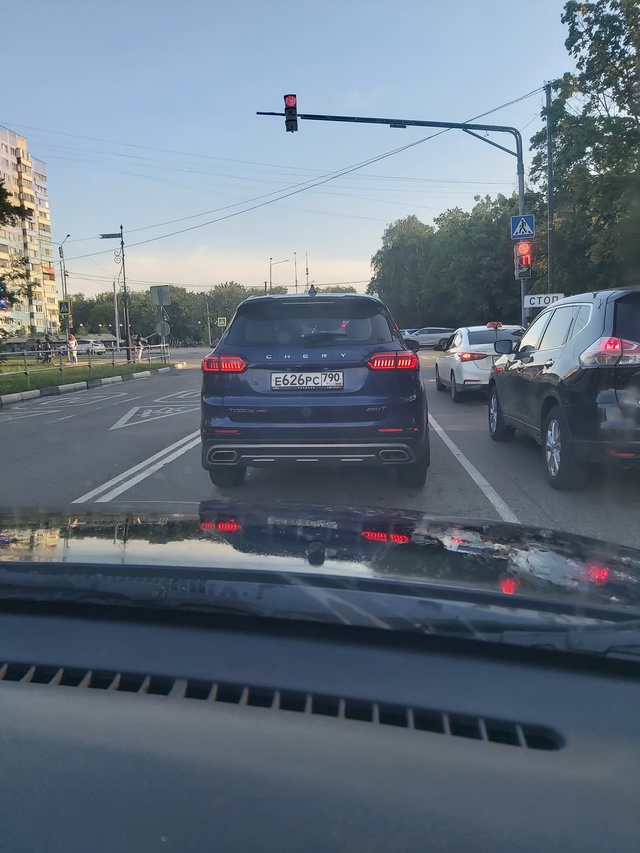 Добрый вечер, это долбо..щер который видя что рядом еде?...