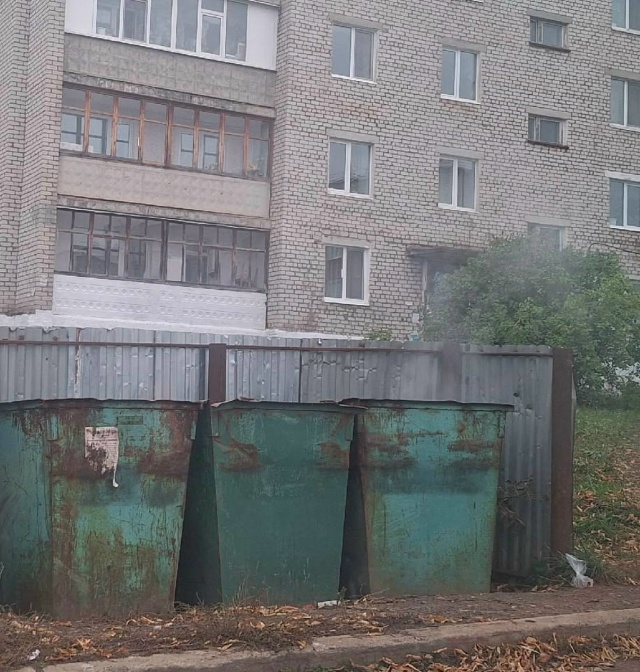 Горит свалка на Парковой, 10
То свалка городская, то му?...