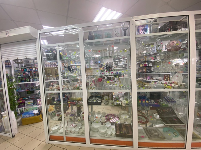 Продаётся готовое торговое место или торговое оборудо...