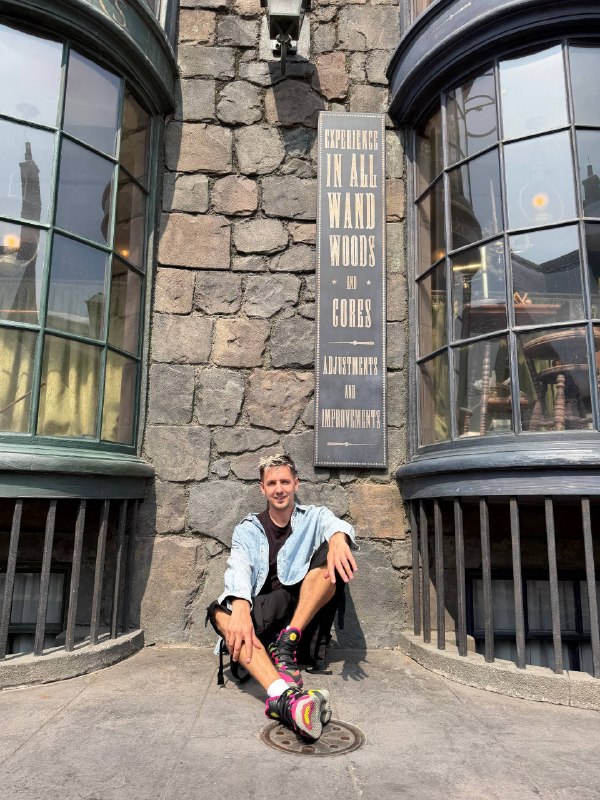 Провёл независимую экспертизу😂
🎬 Universal Studios - 10/10
Аттракционы — пушка, эмоции - пушка. Но