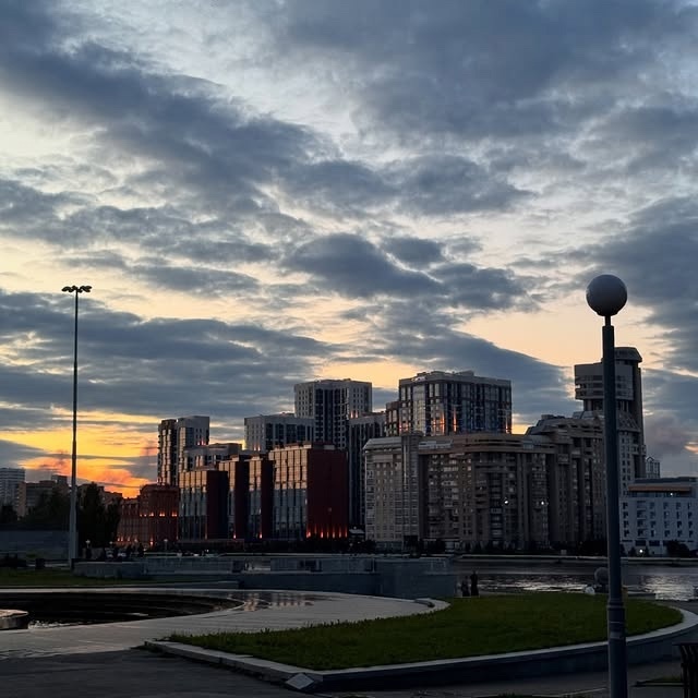 Июльский вечер в столице Урала 🌆