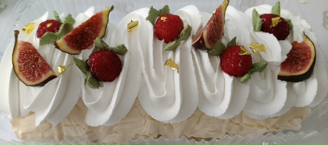 Не за горами самый нежный добрый праздник🌹 День мамы??...