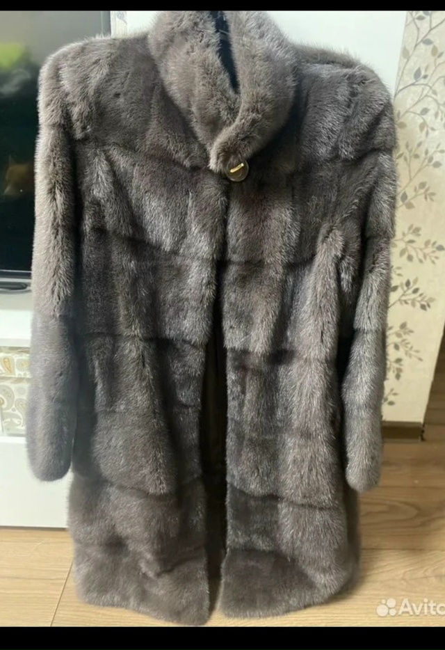 Куплю шубу такого фасона размер 46-48. Свяжусь сама 😊