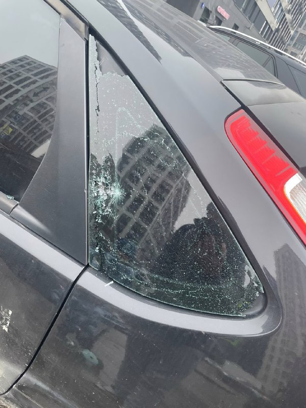 В московском ЖК «Прокшино» произошла массовая драка рабочих: мигранты бегали по району, махали лопат