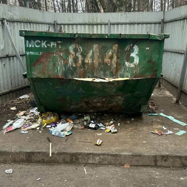 Сосновый проезд 1. От перемены названия УК, ничего не по...