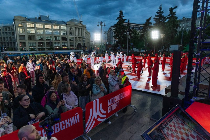 🏃‍♂️ «Ночь Московского спорта» пройдёт 4 июля. Вход свободный!
С 19:00 до 22:00 в центре откроется