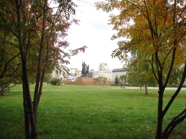 Эспланада, сентябрь 2008 г. Еще фонтан старый.