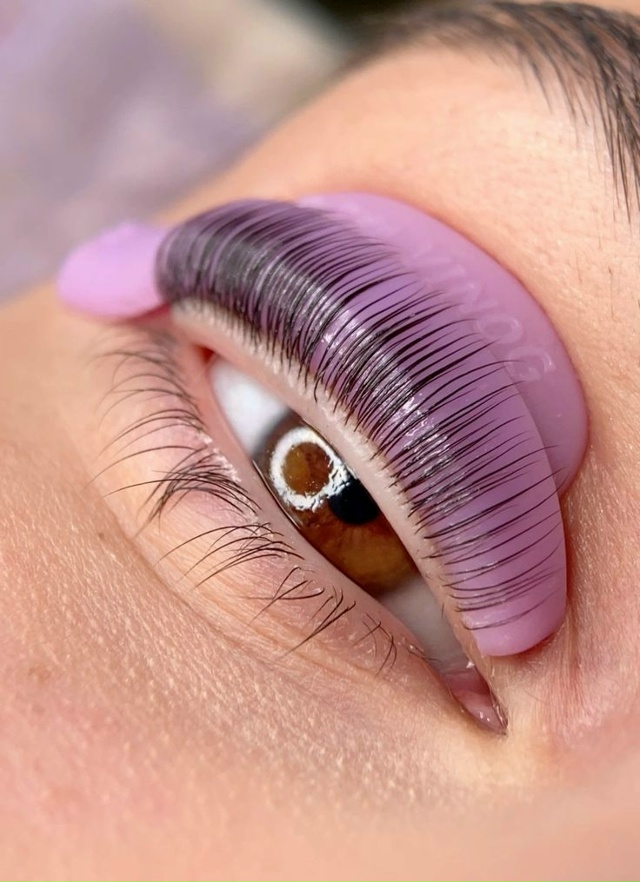 ? Девочки, я мастер по ламинированию ресниц в Апатита?...