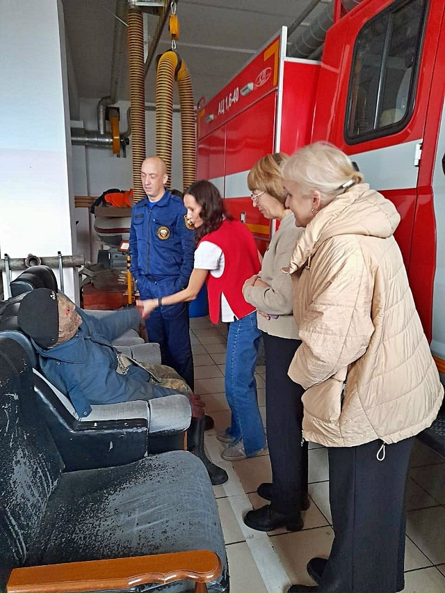 👨🚒В Вельске проводятся занятия с добровольными по?...