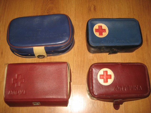 Добрый день
Бабушка потеряла аптечку с приличной сумм?...