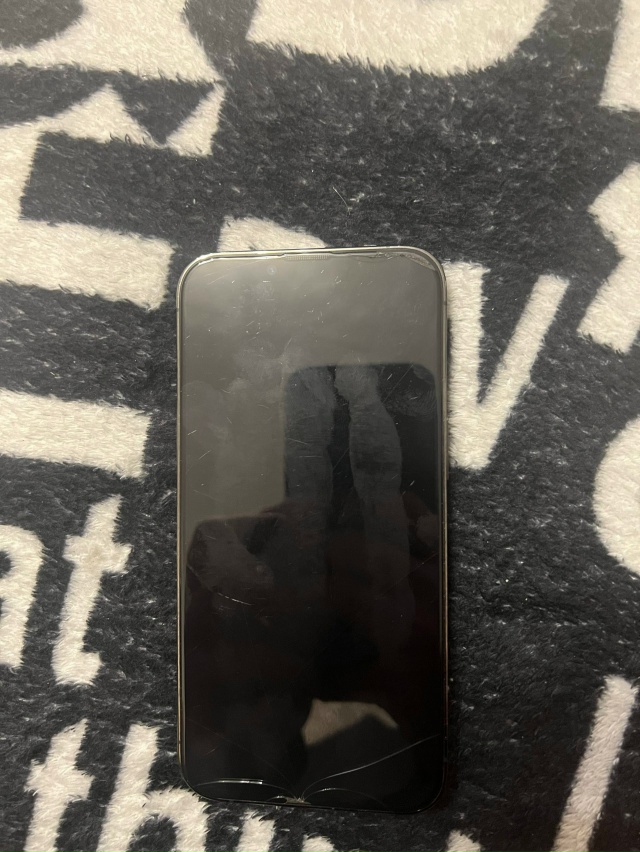 Фото 1-3. Продам айфон 13 про, 31000₽
[id609509103|Egor Platonov]
Фото 4-5....