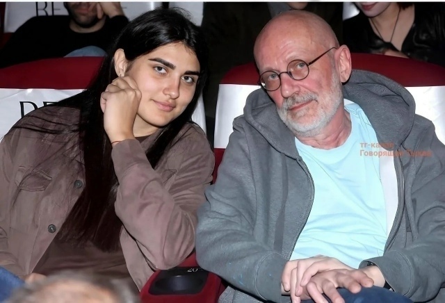 Александр Гордон снова в центре внимания! Его 23-летняя ...