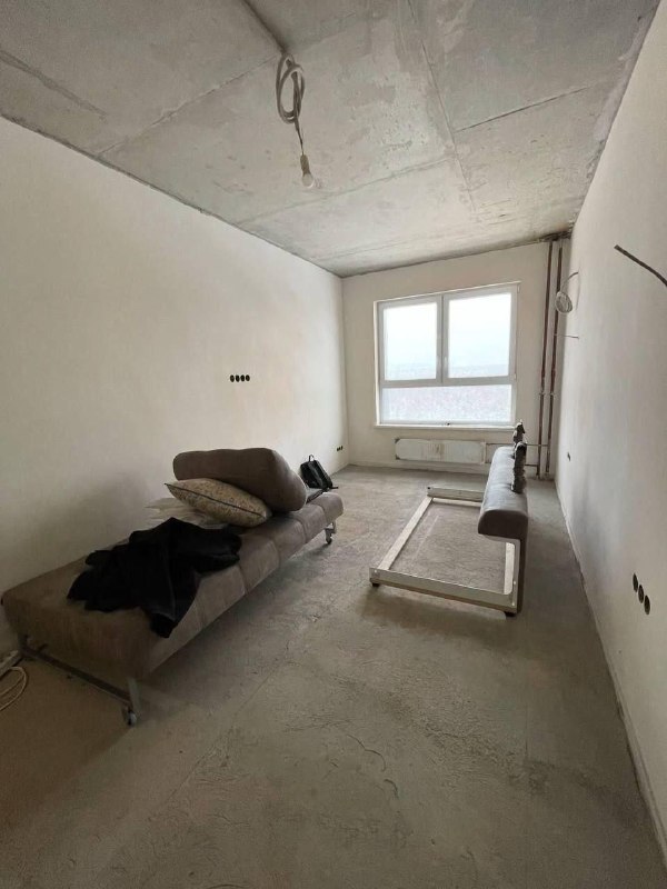 Миллениалы разочаровались в ипотеке.
34-летний мужчина внезапно осознал, что впереди у него 20 лет