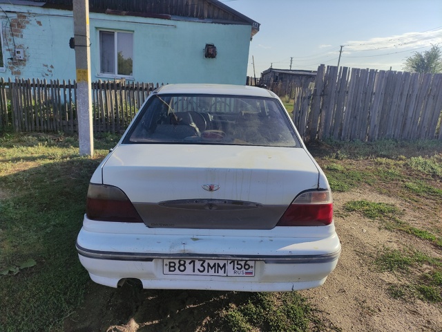 Део нексия 2004 г., 16кл ., пороги ,арки переварены,головка ?...