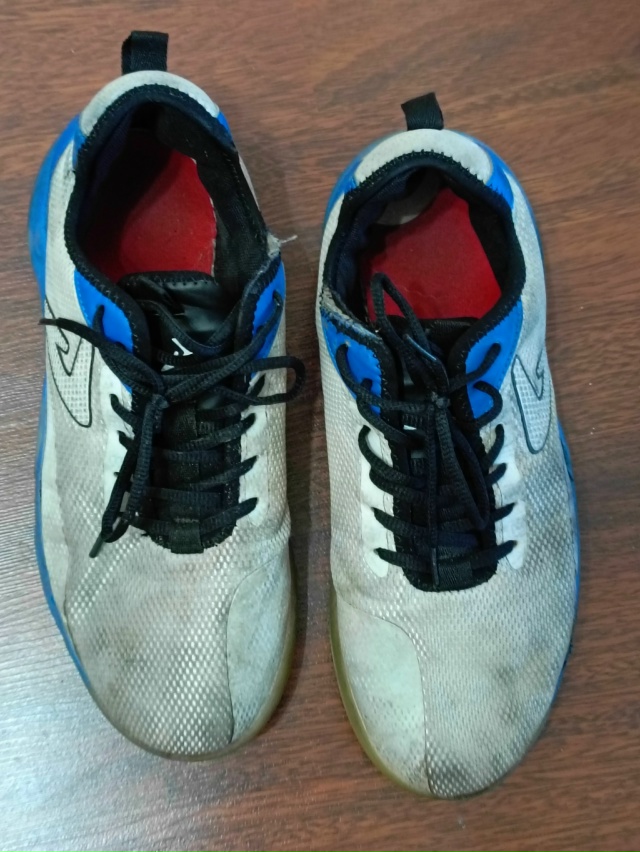 Отдам обувь пакетом в 1 руки
45 размер