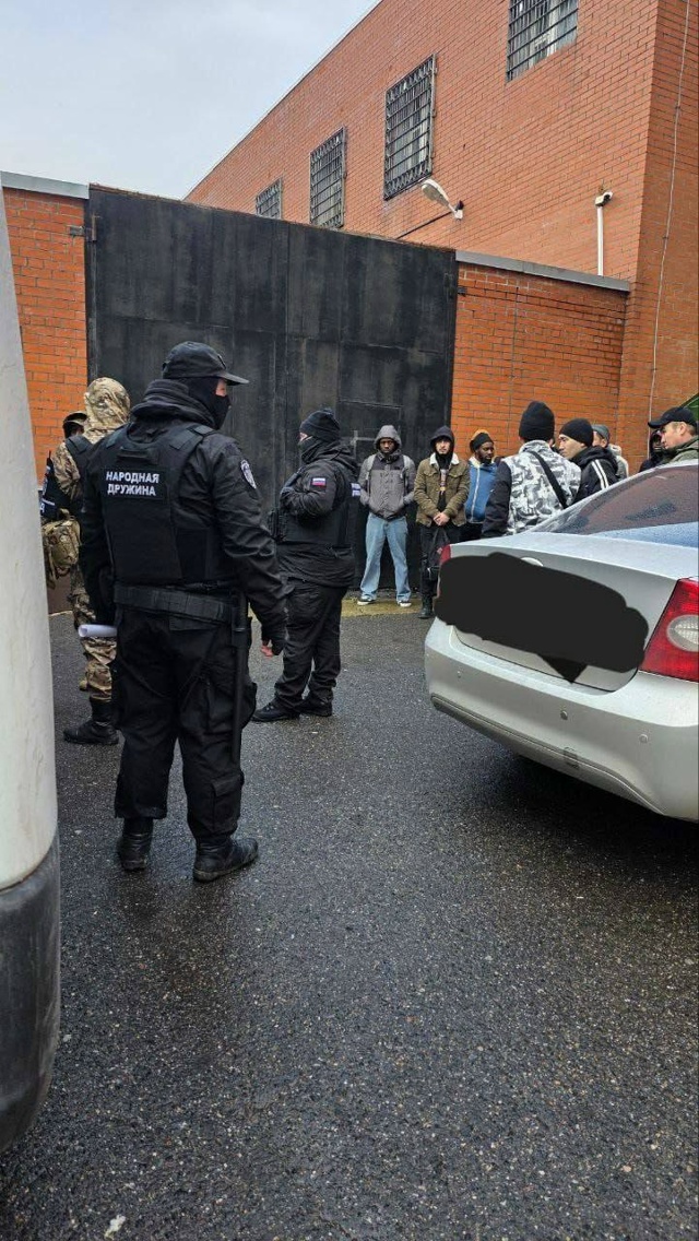 Рейд против нелегальных мигрантов провели в Балашихе
...