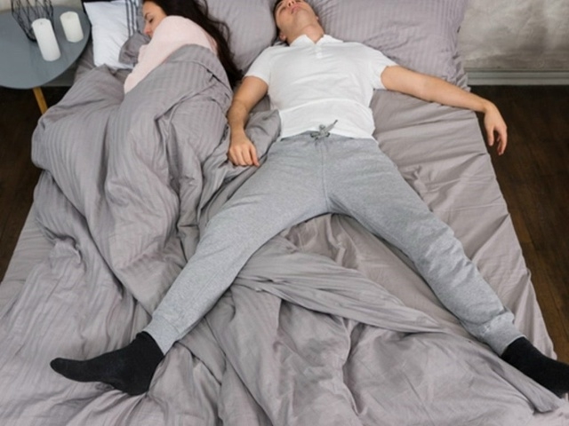 Чтобы быстро засыпать нужно использовать кровать толь...