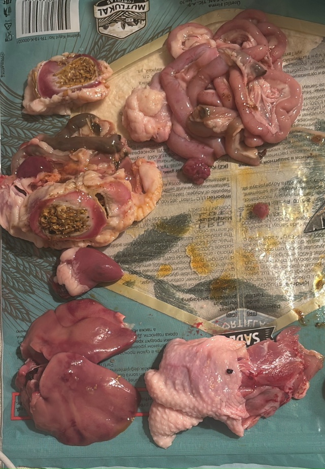 Устали видимо куриц жидкостью накачивать,приняли меры...