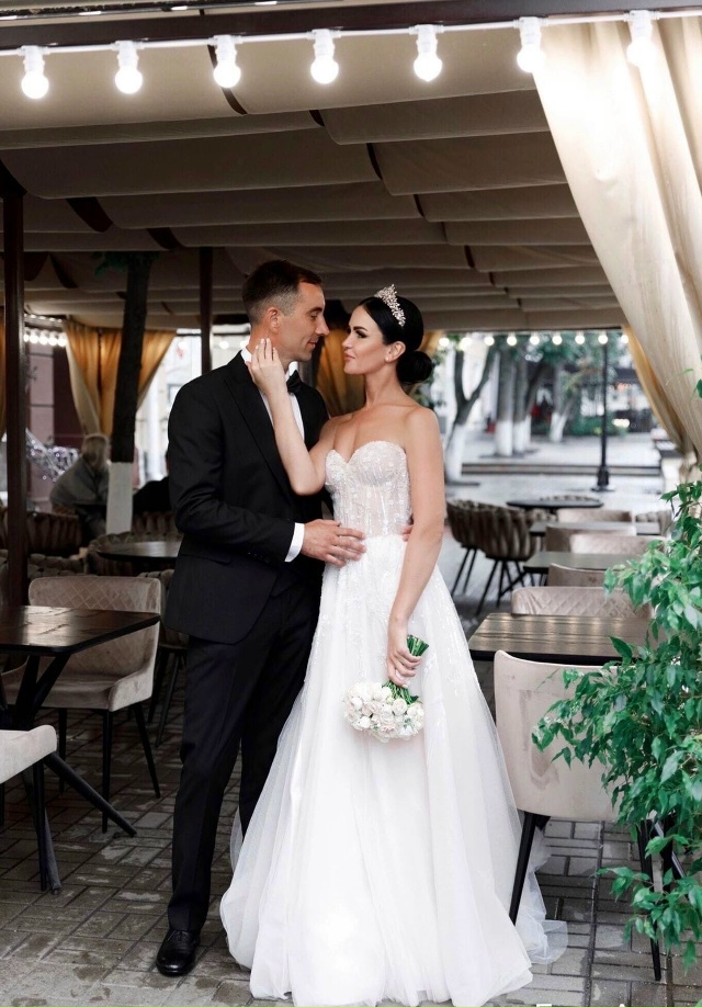 Анонимно
Кто организовывал свадьбу в два дня?
Хотелос?...